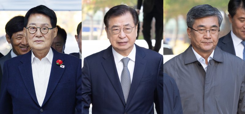 [서울=뉴시스] 김진아·황준선 기자 = '서해 공무원 피격 사건' 은폐 시도 및 '월북몰이' 혐의로 재판에 넘겨진 박지원(왼쪽부터) 전 국정원장, 서훈 전 국가안보실장, 서욱 전 국방부 장관이 5일 서울 서초구 서울중앙지방법원에서 열린 1심 결심공판에 출석하고 있다. 2025.11.05. hwang@newsis.com