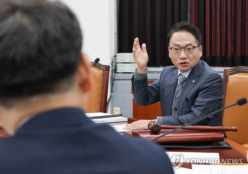 국회 정보위 국방정보본부 국감에서 발언하는 민주당 박선원 간사 (출처=연합뉴스)