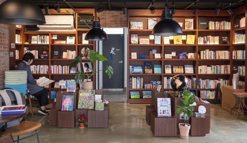 [바카라사이트 총판=뉴시스] 강경호 수습기자 = 다가여행자도서관 내부 모습 *재판매 및 DB 금지