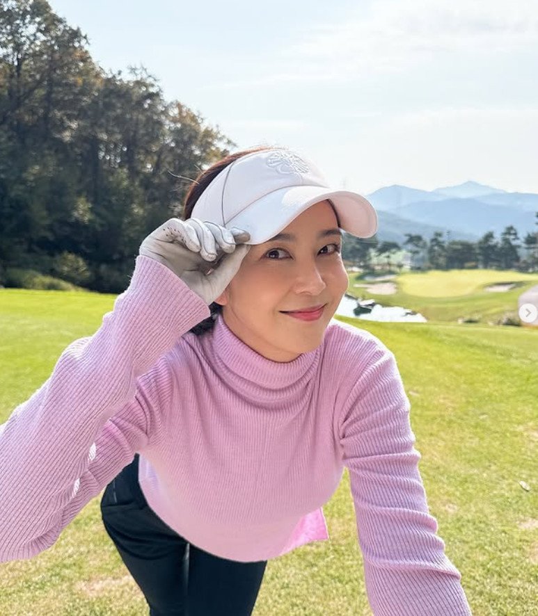 장가현, 학폭 피해 고백…온갖 시련 겪었는데 '잘지내냐' DM 분노