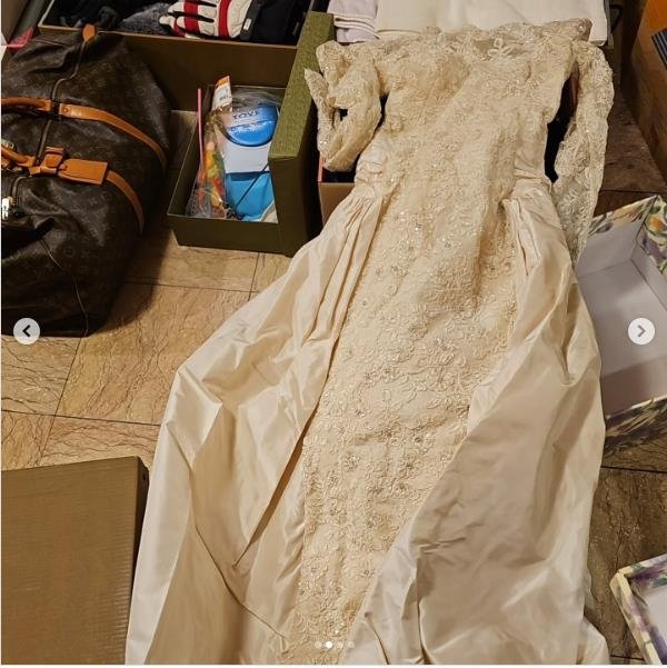 이혼 심경 고백한 노소영, 웨딩드레스와 함께 올린 도화지엔…