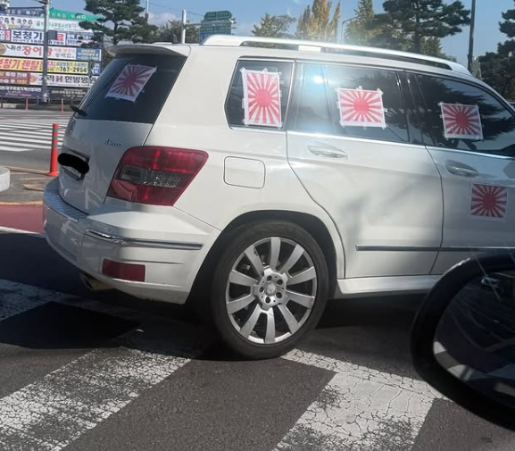 인천·부산 이어 대구까지… 벤츠에 덕지덕지 붙인 '이것'