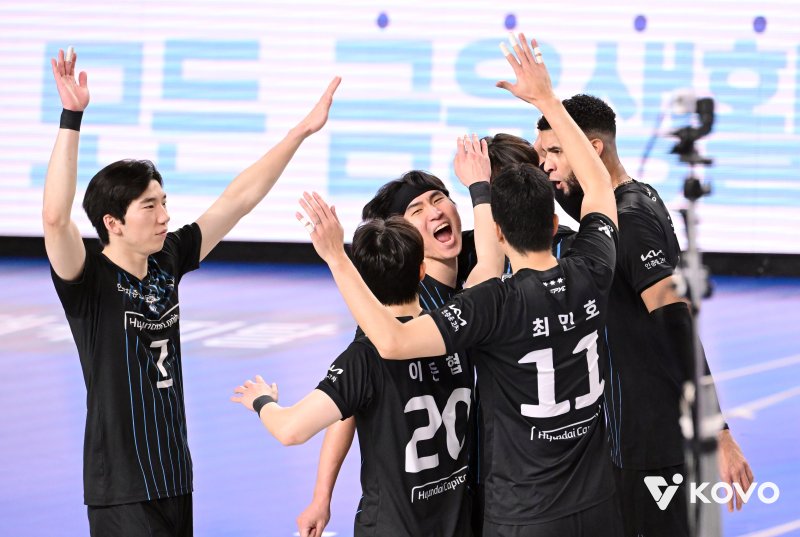 “전광인 왜 보냈나?” 비판받던 현대의 승부수, 지금은 ‘갓호진’이 증명하고 있다.