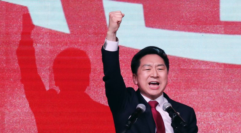[고양=뉴시스] 김기현 신임 국민의힘 당대표가 지난 2023년 3월 8일 오후 경기 고양시 일산서구 킨텍스 제1전시장에서 열린 국민의힘 제3차 전당대회에서 당선자 수락연설을 하고 있다. (사진=뉴시스DB). photo@newsis.com