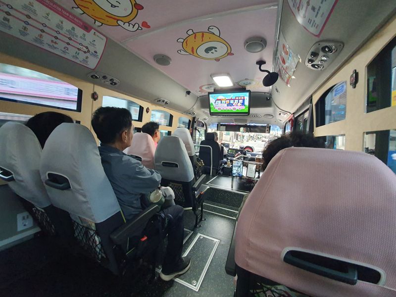 이모씨(60대) 부부는 이날 오전부터 순환열차버스에 탑승해 홍대와 망원시장을 둘러보고 하늘공원까지 이동했다. 사진=최승한 기자