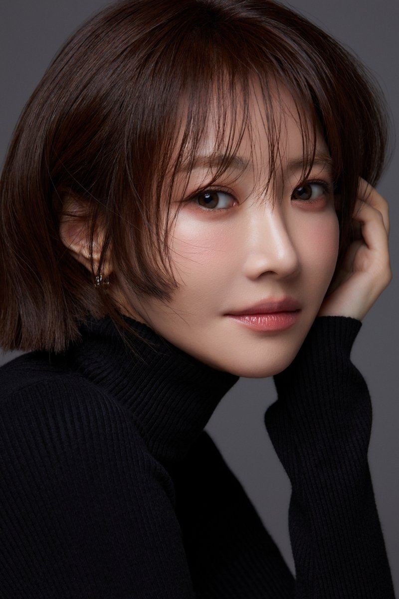 고준희, 큐브엔터와 전속계약 새로운 인연 만나 설레