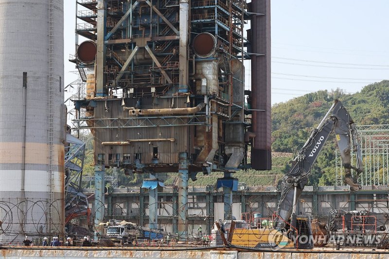 분주한 울산화력 사고 현장 (출처=연합뉴스)