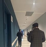 ′매니저에 배신′ 성시경 ″악플 받다 이런 응원은 인생 처음…연말 공연 열 것″