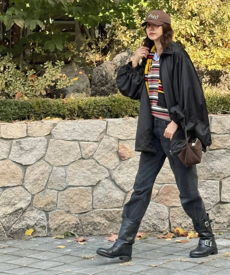 47세 채정안 남다른 패션 감각 "가을 단풍과 함께"