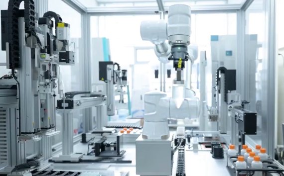 사진설명 : 새비로보틱스 바이오 자동화 로봇