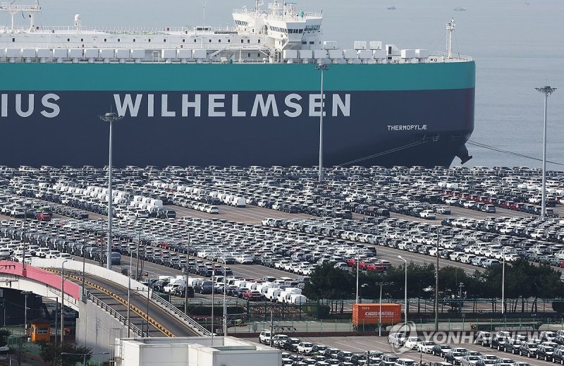 평택 자동차 수출항. 연합뉴스