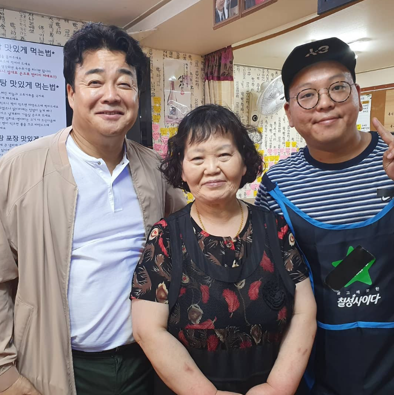 백종원 키운 '골목식당 홍탁집' 겹경사, 블루리본+딸 돌잔치