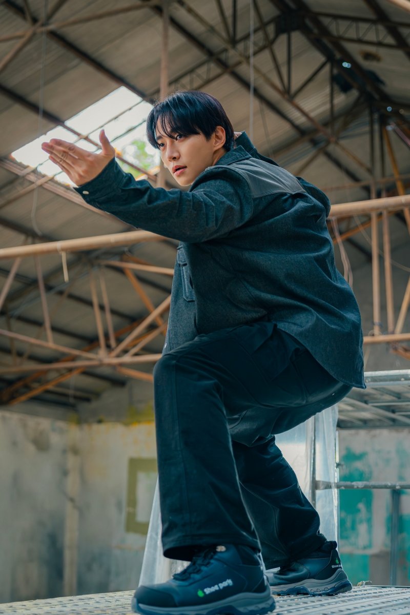 이준호, 의상 고증도 사비로…'태풍상사' 이유있는 대체불가 활약