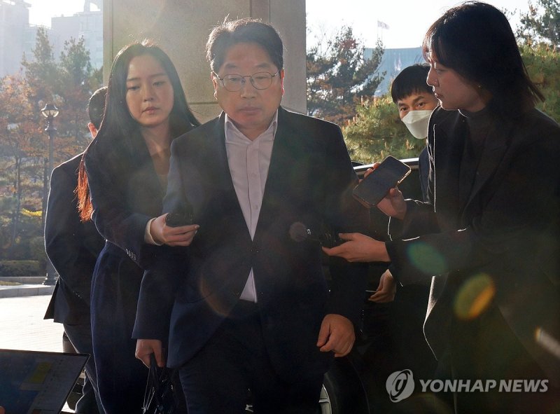 '묵묵부답' 출근하는 노만석 검찰총장 직무대행 (출처=연합뉴스)