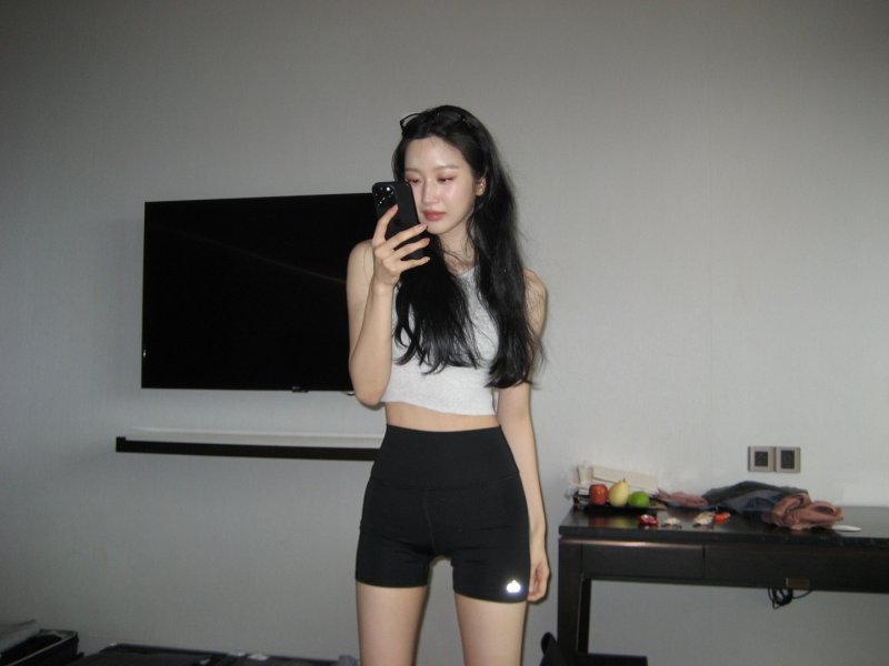 문가영, 반바지 레깅스로 완성한 명품 몸매…우월한 비율 [N샷]