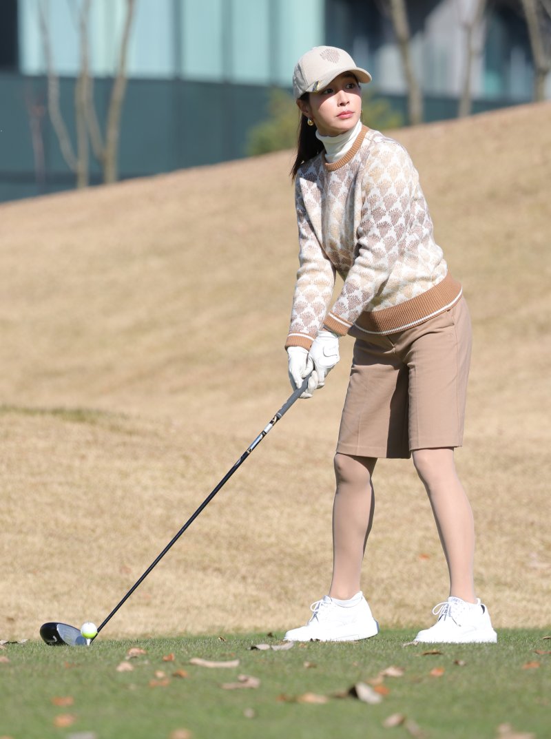 [뉴스1 ★]이민정·오윤아·왕빛나, 절친 미녀 삼총사 ‘선행 라운드’