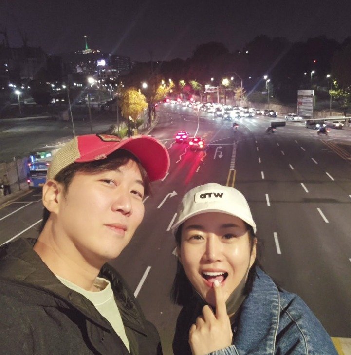 '13년차 부부' 장윤정♥도경완, 집앞 데이트 적당히 마시고…95점짜리 하루