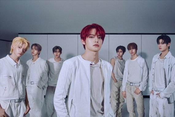 클로즈 유어 아이즈, 이만백과 ‘S