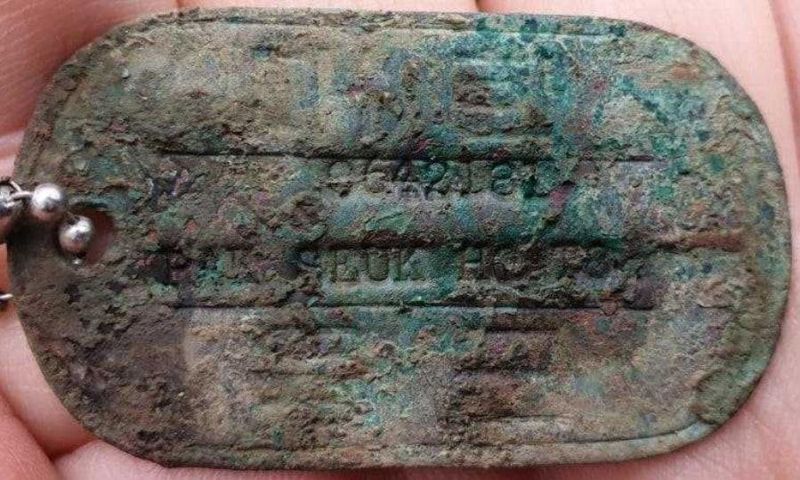 박석호 일등중사의 유해와 함께 수습된 인식표. 국방부 유해발굴감식단 제공