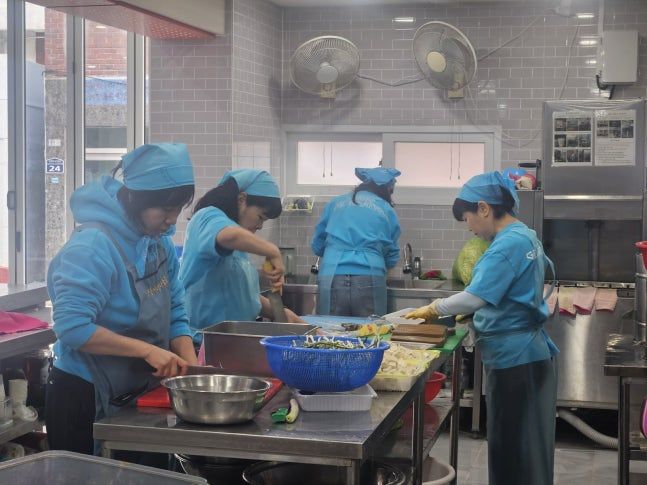 임영웅과 영웅시대, 끊임 없는 선행..세상을 바꿔 나가다