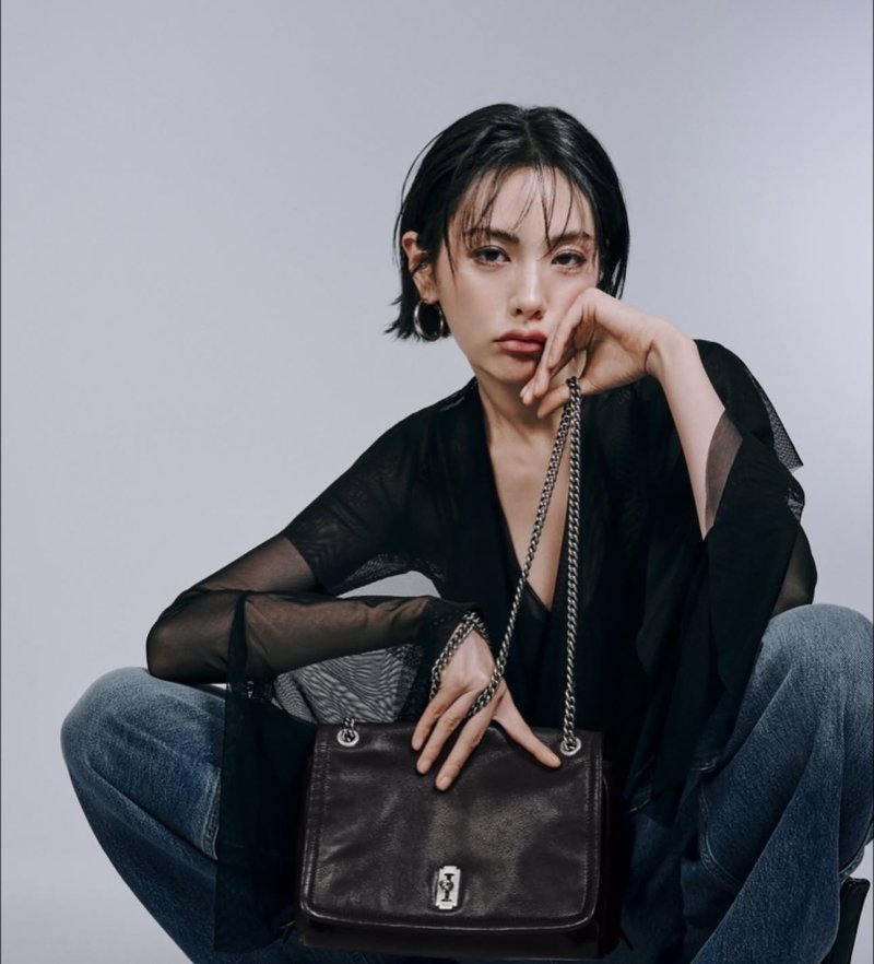 나나, 시스루 스타킹 신고 파격 패션 소화