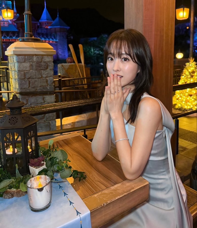 "골드랜드" 박보영, 동안 미모 과시