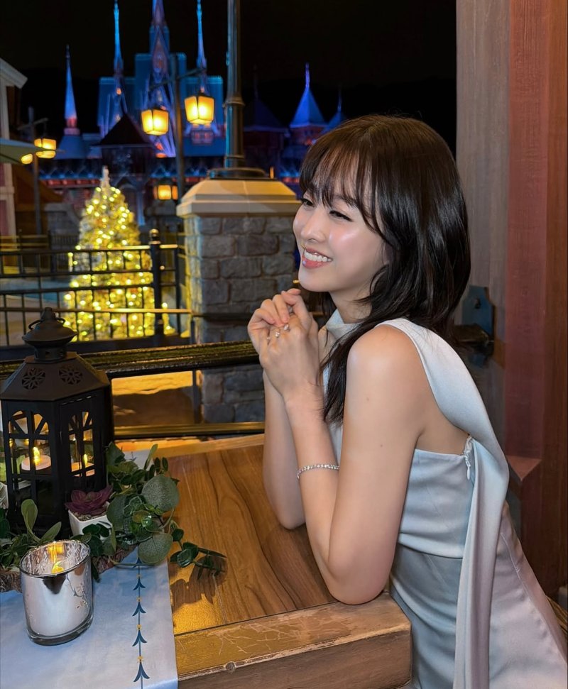 "골드랜드" 박보영, 동안 미모 과시