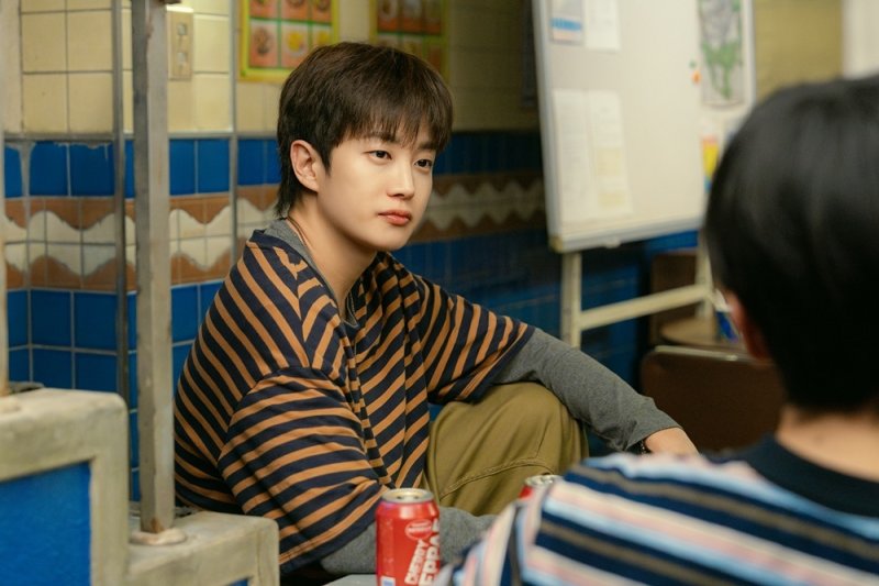 김민석, '태풍상사' OST '늑대별' 16일 발매…작사·작곡 직접 참여