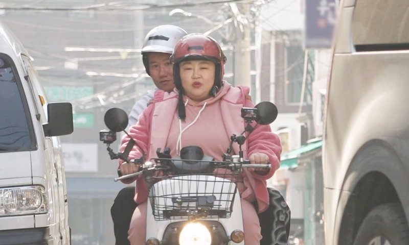 '짠돌이' 임우일, 홍윤화 위해 지갑 연다…망원시장 플렉스