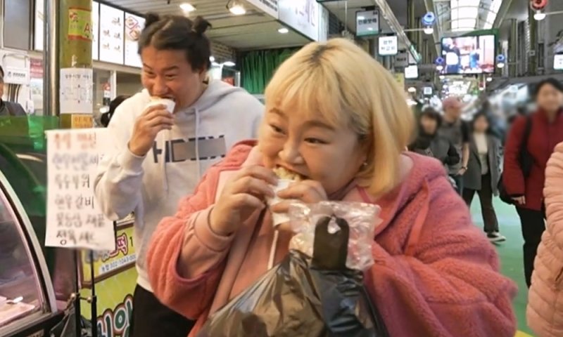 '짠돌이' 임우일, 홍윤화 위해 지갑 연다…망원시장 플렉스