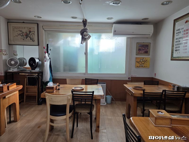 지난 14일 오전 청와대 인근 한정식 식당이 한산한 모습. 사진=박성현 기자