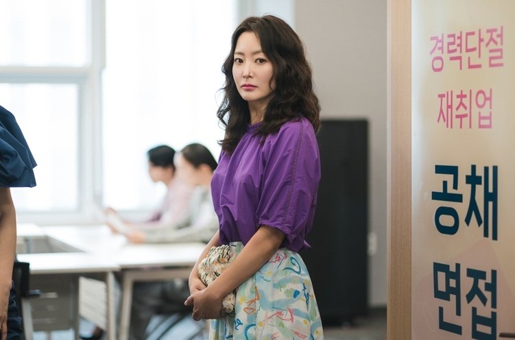 '좌천된' 류승룡·'경단녀' 김희선…안방 중년들의 '완생' 찾기 [N초점]