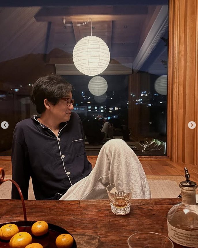 이효리♥이상순, 아늑한 60억 단독주택 내부…반려견들과 평온한 일상