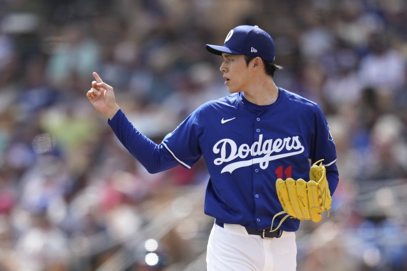 [피닉스=AP/뉴시스] LA 다저스의 무료 바카라 게임 로키가 12일(한국 시간) 미국 애리조나주 글렌데일의 캐멀백 랜치에서 열린 클리블랜드 가디언스와의 2025 메이저리그(MLB) 시범경기에 선발 등판, 4회초 사인을 보내고 있다. 2025.03.12
