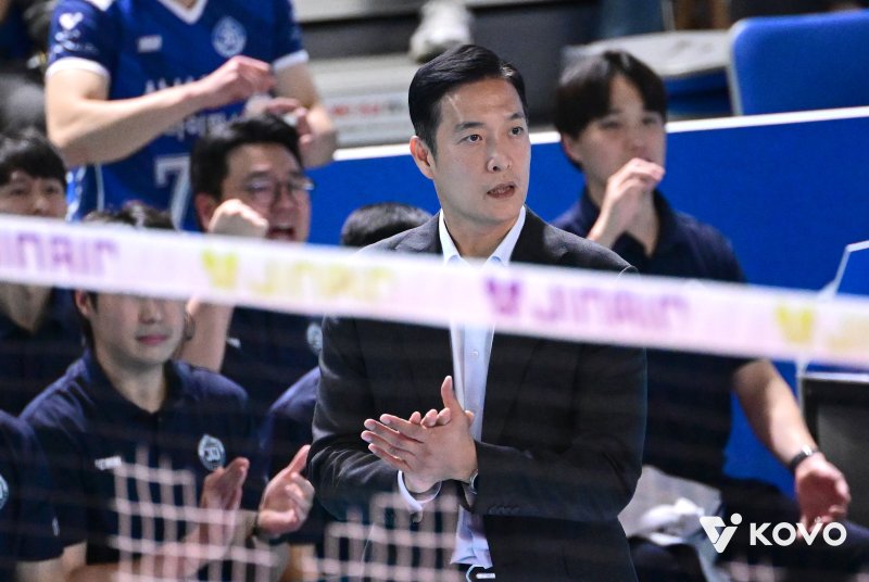 [대전=뉴시스]남자배구 실시간-바카라사이트 김상우 감독. (사진=KOVO 제공)