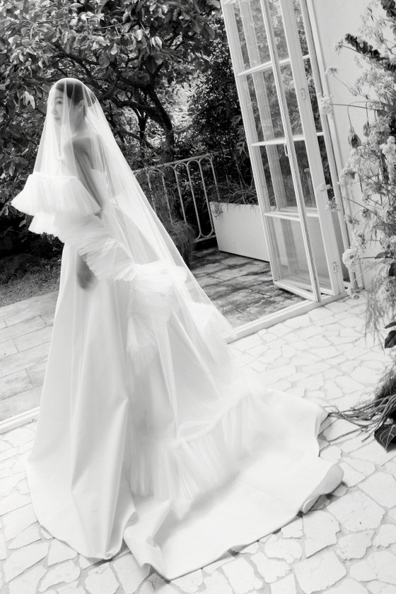 김옥빈, '11월의 신부' 된다…비연예인 연인과 비공개 결혼