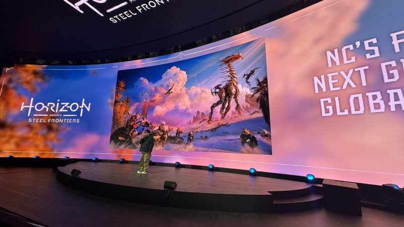 [바카라 온라인뉴시스] 윤정민 기자 = 13일 오전 부산 벡스코에서 열린 엔씨 '지스타 2025' 오프닝 세션에서 미공개 신작 '호라이즌 스틸 프론티어스'를 최초 공개했다. 2025.11.13. alpaca@newsis.com