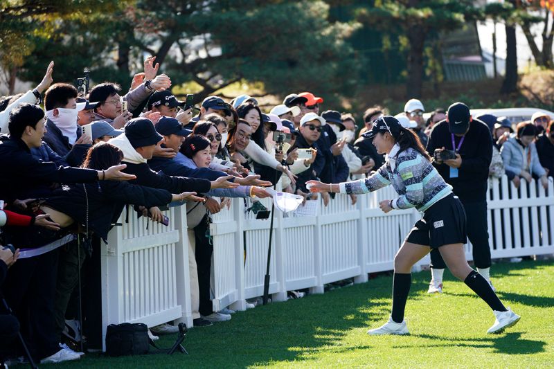 "너무 단단하다" 상금왕의 클래스… 홍정민, 왕중왕전까지 싹 다 쓸어갔다