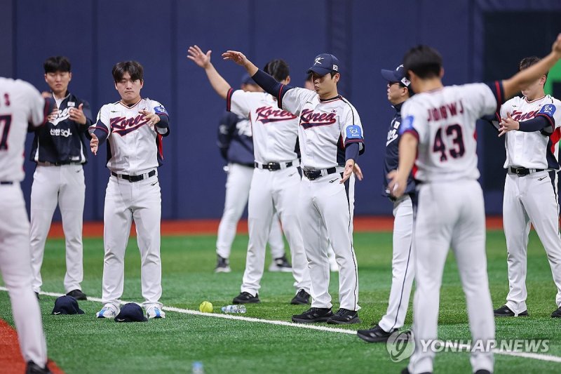 고척스카이돔에서 훈련하는 야구 대표팀 (출처=연합뉴스)