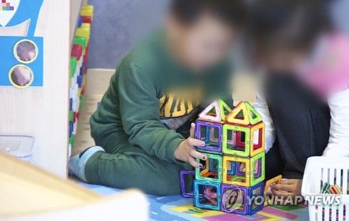 남편 구치소 들어가자 어린 두 아들 버리고 달아난 30대母