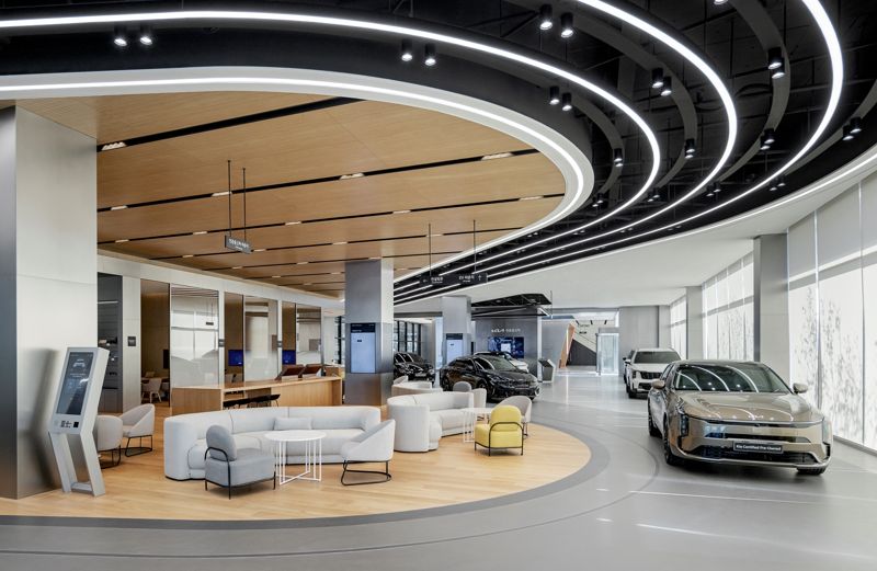 기아 인증중고차 센터 평택 직영점 내부 전경. 기아 제공.