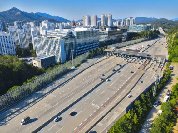[‘현대 테라타워 구리갈매’ 바로 옆 톨게이트]
