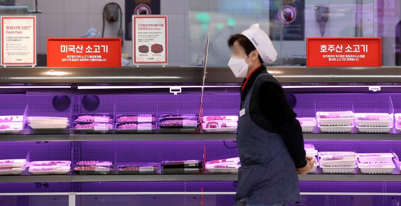 3일 서울의 한 대형마트에 수입 쇠고기가 진열되어 있다. 2022.5.3/뉴스1 ⓒ News1 박지혜 기자