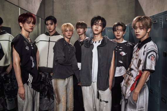 클로즈 유어 아이즈, 미니 3집 초