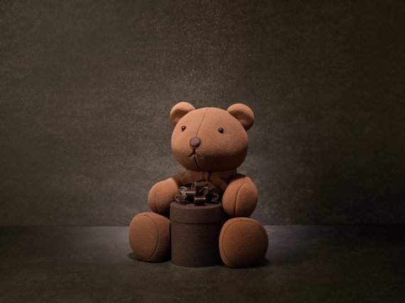 서울신라호텔이 출시한 홀리데이 스페셜 케이크 더 조이풀 신라 베어. 신라호텔 제공