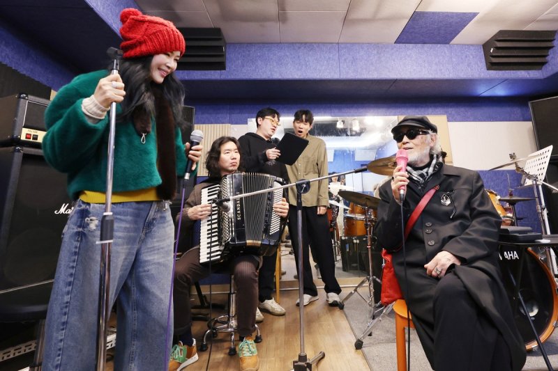 연습 중인 웅산(앞 좌)과 김준(앞 우) (출처=연합뉴스)