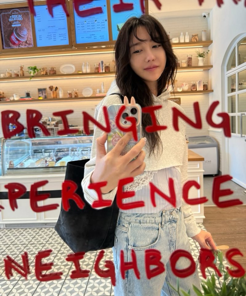 이지아, LA서 근황 포착…달라진 분위기에 깜짝