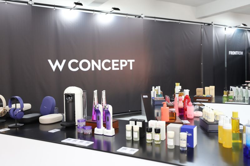 19일 서울 성수동에서 열린 W컨셉 팝업스토어 더블유클로젯 W파인딩. W컨셉 제공