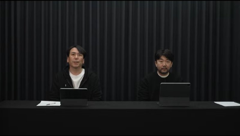 지난 19일 소인섭 엔씨소프트 사업실장(왼쪽)과 김남준 아이온2 개발 PD가 라이브 방송을 진행하고 있다. 사진=뉴스1