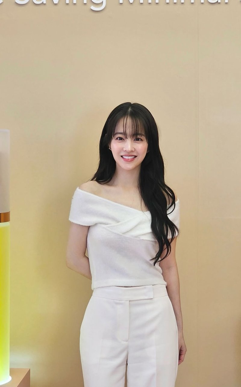 박보영 풍선 들고 소두 인증…완벽 미모에 감탄